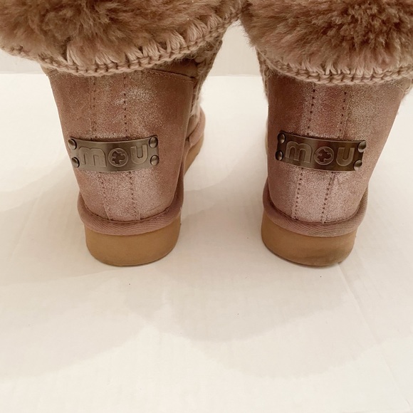 Moun bInner Wedge Short Boot - Picture 4 of 6